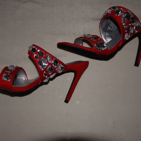 BRAND NEW HOT TOMATO WOMENS RED DRESS SHOES PUMPS SIZE 7M - Picture 4 of 8